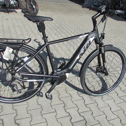 KTM Macina Tour 9CX5 28" / HE46 / 9GMotor: Bosch Drive Unit 36V-250W, 25km/hBatterie: Powerpack 13.4 - 500WhDisplay: Intuvia on-board computerRahmen: Macina Trekking OnroadRahmengröße: 51cmFarbe: schwarz/matt (weiß/grau)Schaltung: Shimano Deor...