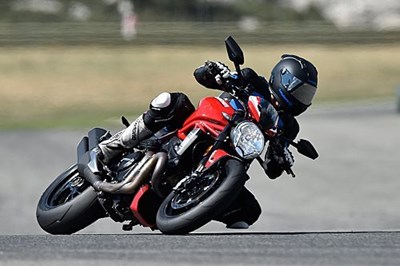 Ducati Monster 1200 R im PS-Fahrbericht