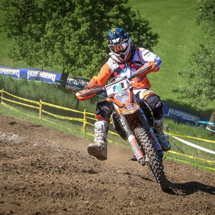 Mario Hirschmugl - ACC Haidershofen Mario Hirschmugl belegt Platz 4! Gestern fand in Haidershofen/OÖ der zweite Lauf zur heurigen österreichischen Cross Country Meisterschaft (ACC) statt. Mit am Start der Kapfensteiner KTM Euro Motors Graz Pilot Mario Hirsch...