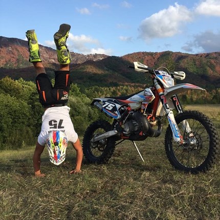 Kilian Zierer - Extreme Enduro Lika Es ist angerichtet - Extreme Enduro LikaAls Vorspeise wurde am Freitag der Prolog zum freien Training serviert. 2 Runden konnten gefahren werden. Jaaa hat nicht schlecht gemundet. Würzig aber gut. Als zweiter Gang präsenti...