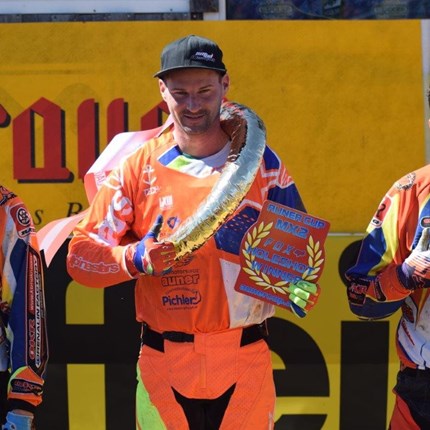 Team Euro Motors Graz @ Motocross Paldau Auch heuer fand das traditionelle Motocross Rennen in Paldau zum 39. Mal statt.Das Team Euro Motors Graz war durch Roland Reisinger, Markus Hirtll und Valyakin Georgy vertreten.Roland konnte sich wieder sehr gut behaupten ...