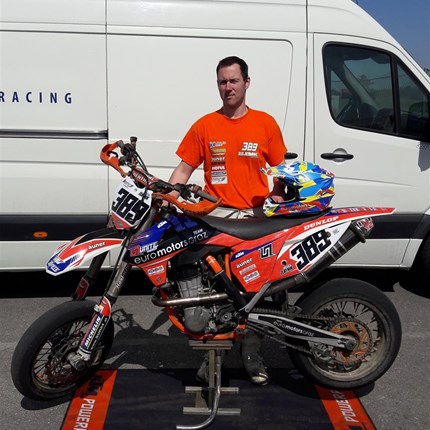 Michael Zlatnik - Start in die Supermoto Saison Michael Zlatnik startet in die neue Supermoto Saison!Die Vorbereitungen und Trainings für die Rennsaison sind bereits voll im Gange.An diesem Wochenende nutzen wir das Training in Bad Fischau um das neue Team Euro Motors G...