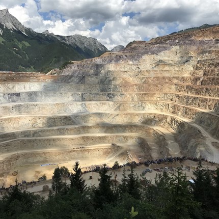 Kilian Zierer - Rennbericht ErzbergRodeo XX4 Der Berg hat gerufen und ich bin seinem Ruf gefolgt!Am Sonntag startete ich mit 500 anderen, mit einer gehörigen Portion Mut und einem gewissen Maß an Verrücktheit ausgestatteten Ridern zum ersten Mal beim Erzbergrodeo dem...