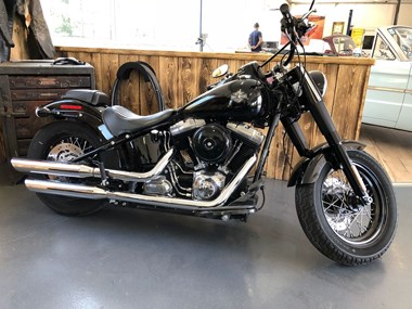 Gebrauchtmotorrad Harley-Davidson Softail Slim FLS