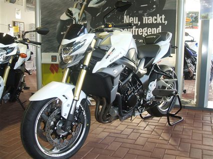GSR 750
