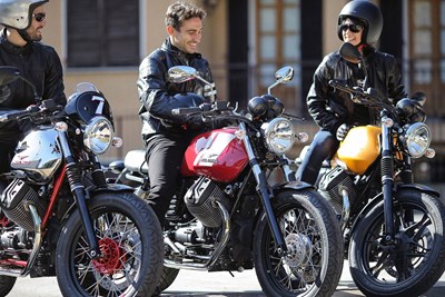MOTO GUZZI V7 GARAGE WEEK