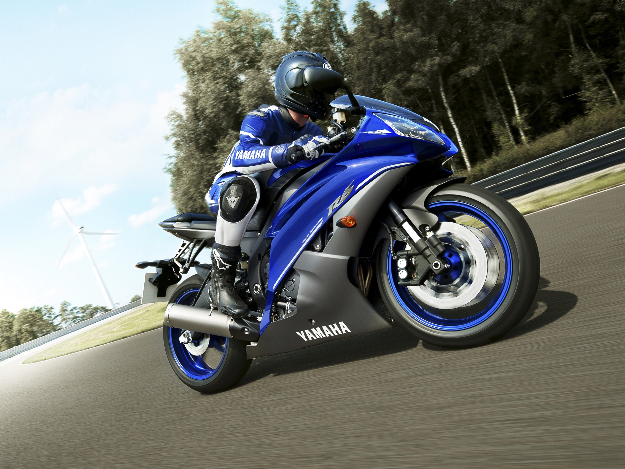 Yamaha YZF-R6, Test, Technische Daten, Modelljahre