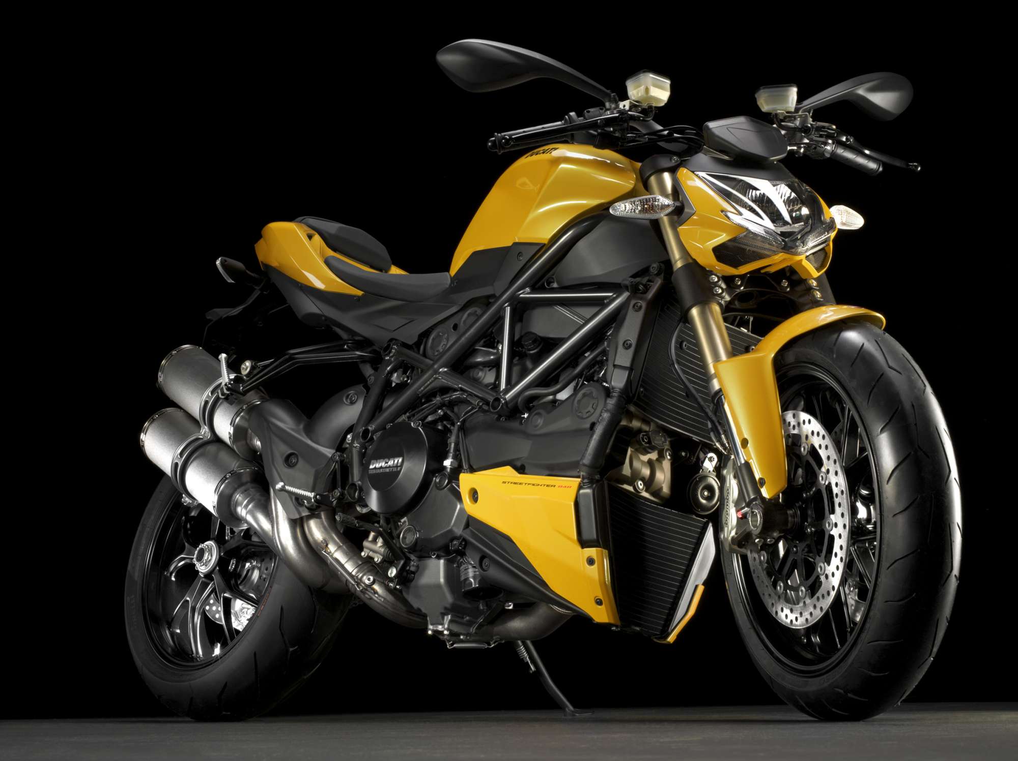 Ducati Streetfighter Bilder Und Technische Daten