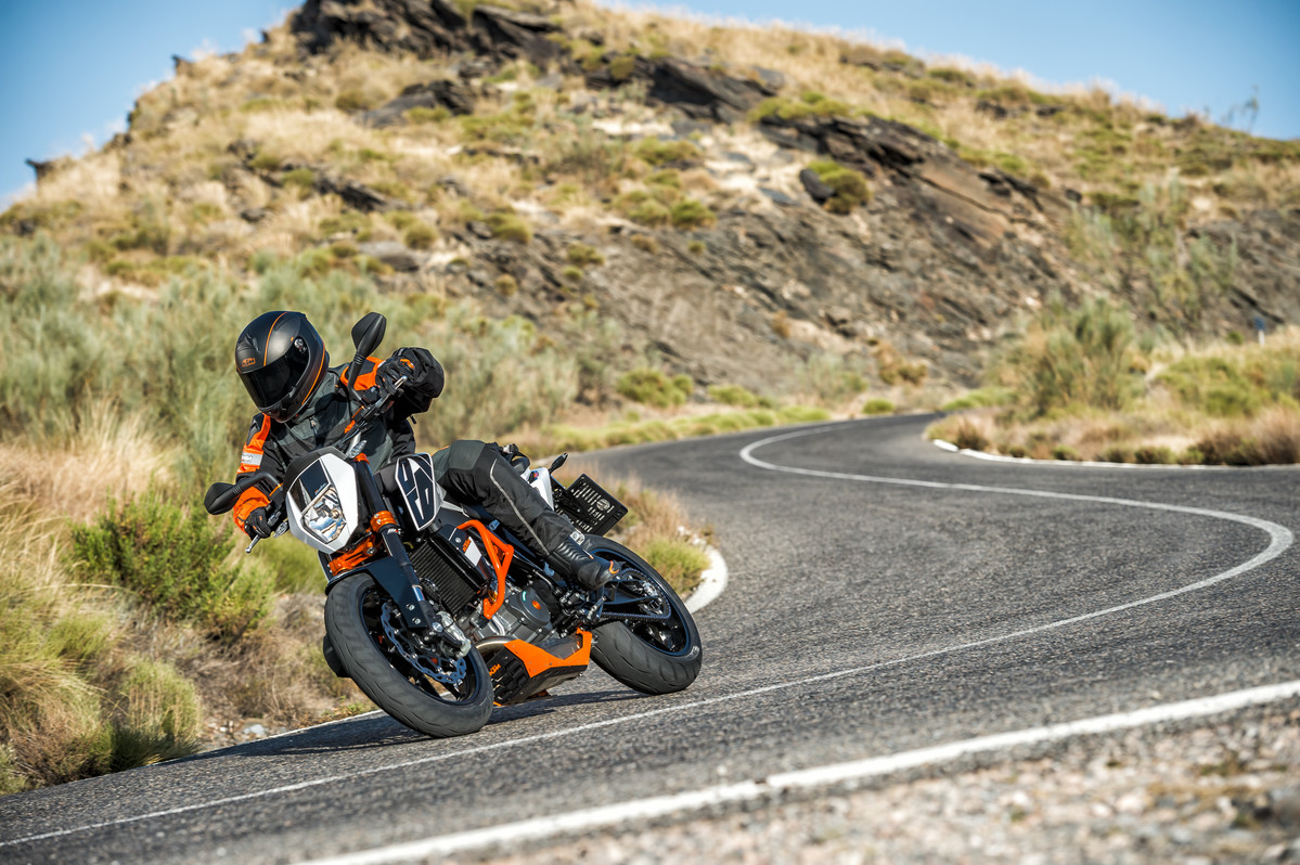 KTM 690 Duke Bilder und technische Daten KTM 690 Duke Bilder und technische Daten