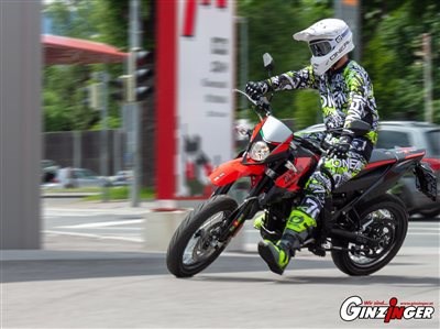 Pascal testet die neue O'neal Kollektion