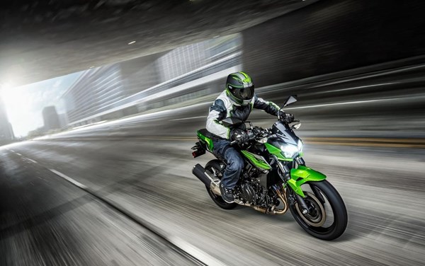 Neue Z400 verstärkt Kawasaki's Angebot in der Mittelklasse
