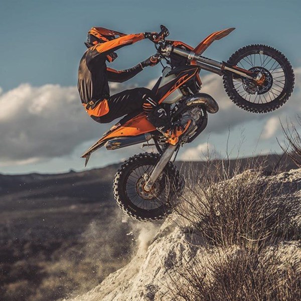 KTM LAUNCHES A NEW GENERATION OF ENDURO MACHINES!
