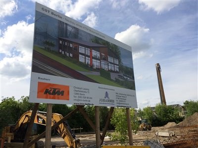 Neubau KTM GST Berlin Store