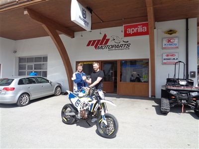 FACTORY 701 SUPERMOTO --> Peter Werlberger
