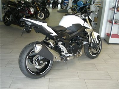 GSR 750