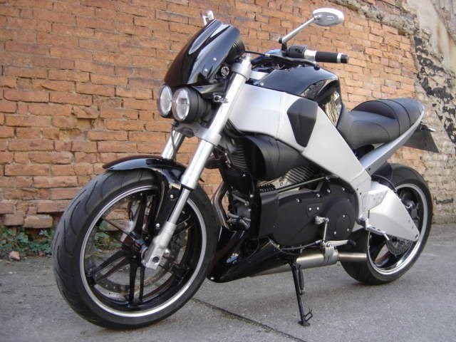 Umgebautes Motorrad Buell XB 9SX von Wild East Motorcycles 