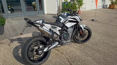 790 Duke