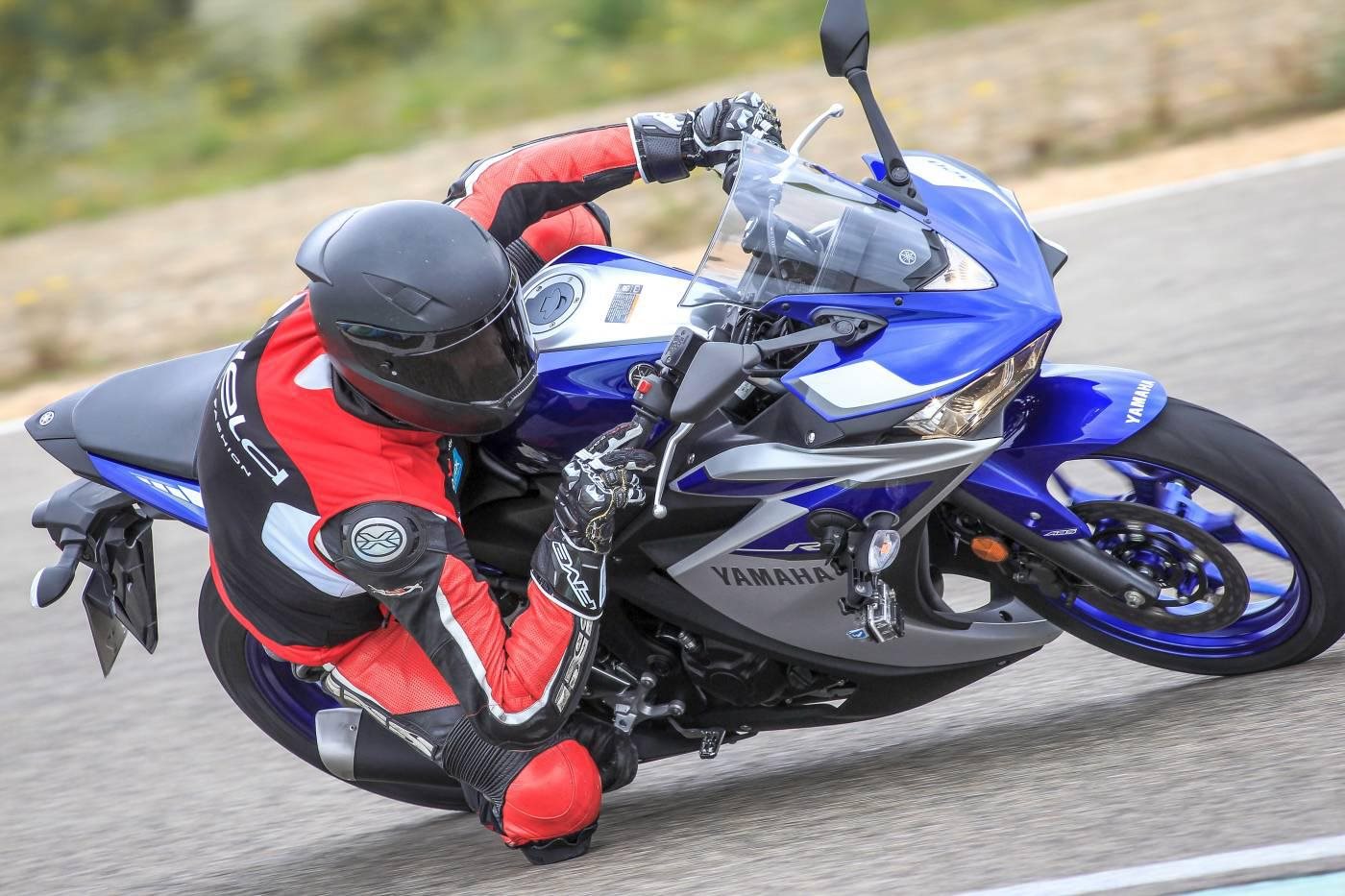 yamaha r3 jacket