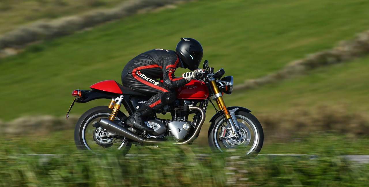 Triumph Thruxton R 2016 Test mit Galerie und Video ...