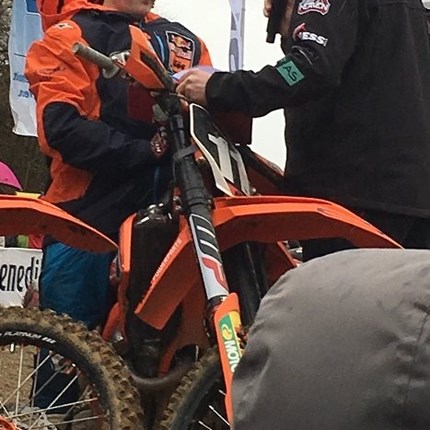 Rene Hofer - Int. Winter-Cross Frankenbach Int. Winter-Cross Frankenbach 2019Durch die heftigen Regenfälle unter der Woche fuhr sich die Strecke extrem aus und war somit technisch sehr anspruchsvoll.Sowohl im Freien Training als auch in der Qualy konnte ich in mein...