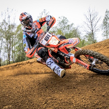 Mario Hirschmugl ist ACC- Vizemeister 2019! Mario Hirschmugl ist ACC- Vizemeister 2019!Gestern fand des grosse Finale zur heurigen Österreichischen Cross Country Meisterschaft (ACC) im Heimatort der Marke KTM in Mattighofen /OÖ statt. Mit am Start der Kapfensteiner ...