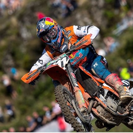 Rene Hofer - EMX 250 Schweden EMX250 Uddevalla/SWEDas Finale der 250ccm Europameisterschaft ging auf der Hartbodenstrecke in Schweden über die Bühne. Nachdem ich dort schon 2017 in der 125ccm Klasse am Start war kannte ich die Strecke bereits und war v...