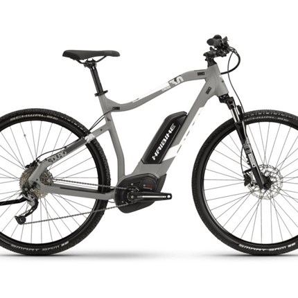 Haibike SDURO Cross 3.0, Gr.L, 56cm Haibike SDURO Cross 3.0 500Wh, 9-Gang, Herren Rahmen: Aluminium 6061, Scheibenbremse Post Mount Farbe: grau/weiß/schwarz matt Motor: Bosch Performance CX, 250W, 75Nm, 25km/h Display: Bosch Intuvia B...