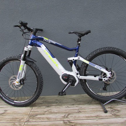 Haibike FullSeven Life 7.0, Gr.L Haibike FullSeven Life 7.0, Gr.LRahmen: Aluminium 6061, Scheibenbremse Post Mount Motor: Bosch Performance CX, 250W, 75Nm, 25km/h Display: Bosch Purion Batterie: Bosch Power Tube, 500Wh Gabel: SR Suntour Aion 35 LO-R Lock...