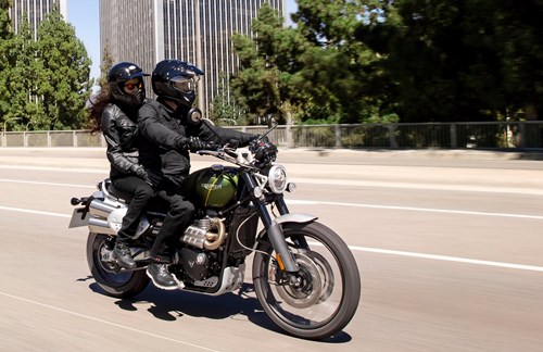SCRAMBLER 1200 - BEKLEIDUNGS- UND ZUBEHÖRGUTSCHEIN IM WERT VON 1.500€* SICHERN