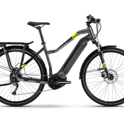 Haibike SDURO Trekking 2.5, Gr.S SDURO Trekking 2.5400Wh, 9-G, Gr.S, 28“ Rahmen: Aluminium 6061, Scheibenbremse Post Mount Motor: Yamaha PW-SE System, 250W, 70Nm, 25km/h Display: Yamaha Side Switch 1.7“, LCD, 7 Funktionen Batterie: Yamaha InTube, 400Wh L...