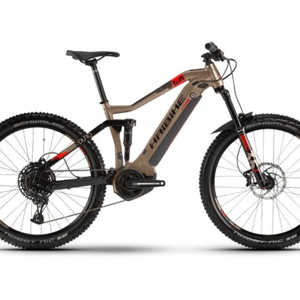 Haibike SDURO FullSeven LT 4.0, Gr.M, 44cm SDURO FullSeven LT 4.0500Wh, 12-G SX, 27,5“ Rahmen: Aluminium 6061, Scheibenbremse Post Mount Motor: Yamaha PW ST-Sytem, 250W, 70Nm, 25km/h Display: Yamaha Side Switch 1.7“, 7 Funktionen Batterie: Yamaha Schnellladegerät ...
