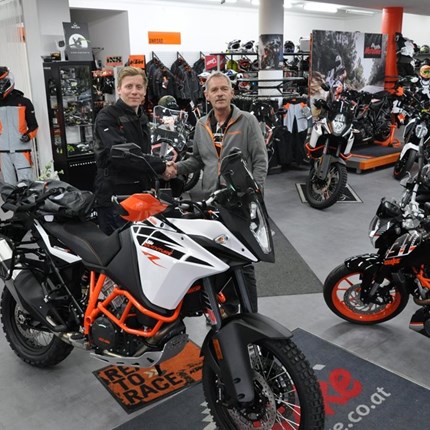 Fahrzeugübergabe 2017/2018/2019 Wir wünschen viel Spaß mit der neuen KTM und stets eine GUTE FAHRT!!Motobike-Team, Bregenz