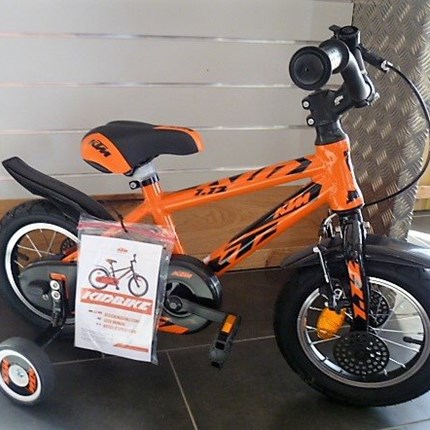 KTM Kinderfahrrad 12" Super cooles Kinderfahrrad im echten KTM Style....KTM-Kinderfahrrad 1.12 orange / schwarz> Aluminium Rahmen> Rizer Lenker> Unicrown Gabel> Kalloy SP-200 Sattelstütze> Rubena 12" Reifen garantieren für genügend Grip> V-Brak...
