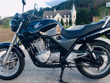 Gebrauchtmotorrad Triumph Street Triple 675 R