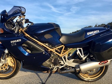 Gebrauchtmotorrad Ducati ST 4