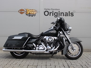 Gebrauchtmotorrad Harley-Davidson Street Glide FLHX