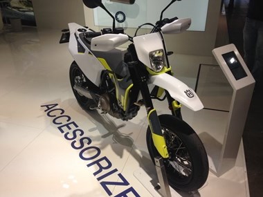 Neumotorrad Husqvarna 701 Supermoto