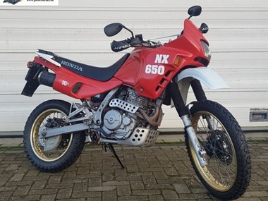 Gebrauchtmotorrad Honda NTV 650 Revere
