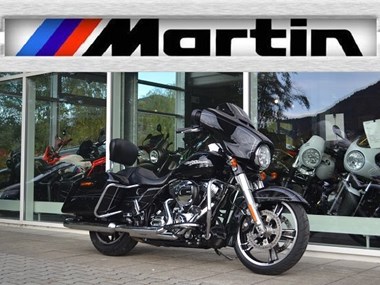 Gebrauchtmotorrad Harley-Davidson Street Glide FLHX
