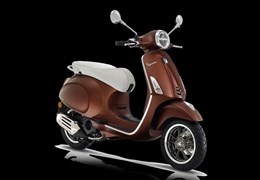 Neumotorrad Vespa Primavera 125 50. Anniversario Neumotorrad Vespa Primavera 125 50. Anniversario