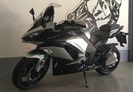 Neumotorrad Kawasaki Z1000SX Neumotorrad Kawasaki Z1000SX