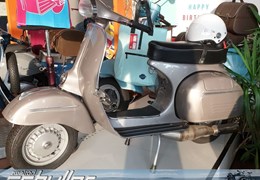 Gebrauchtmotorrad Vespa 125 GT Gebrauchtmotorrad Vespa 125 GT