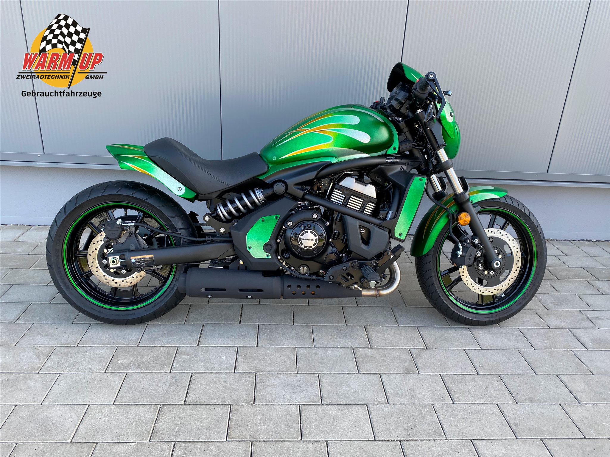 Motorbike Kawasaki Vulcan S green Custom Komplettumbau Year of manufacture 2022 0 km Price 15 990.00 EUR. of Baden Wurttemberg