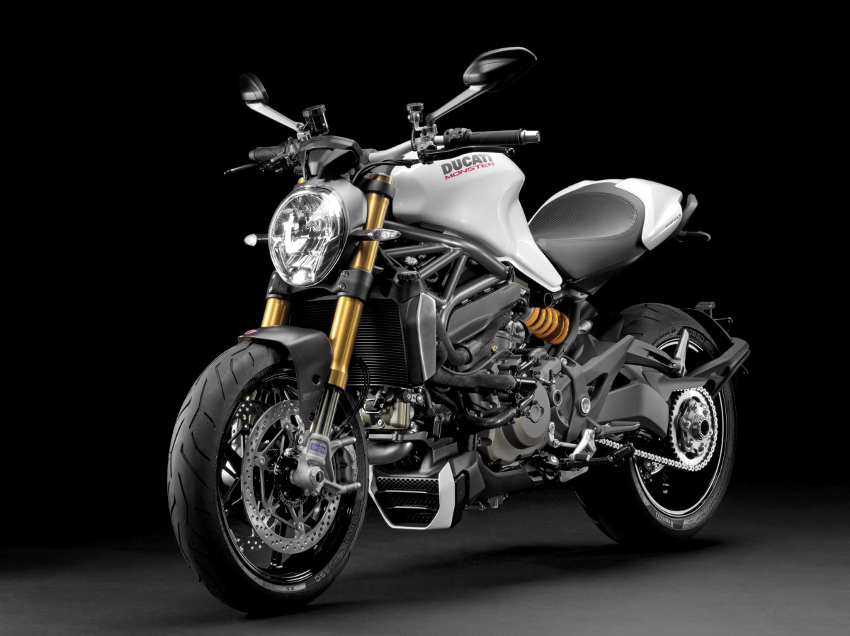 Motorrad Vergleich Ducati Monster 1200 S 2014 vs. Triumph ...