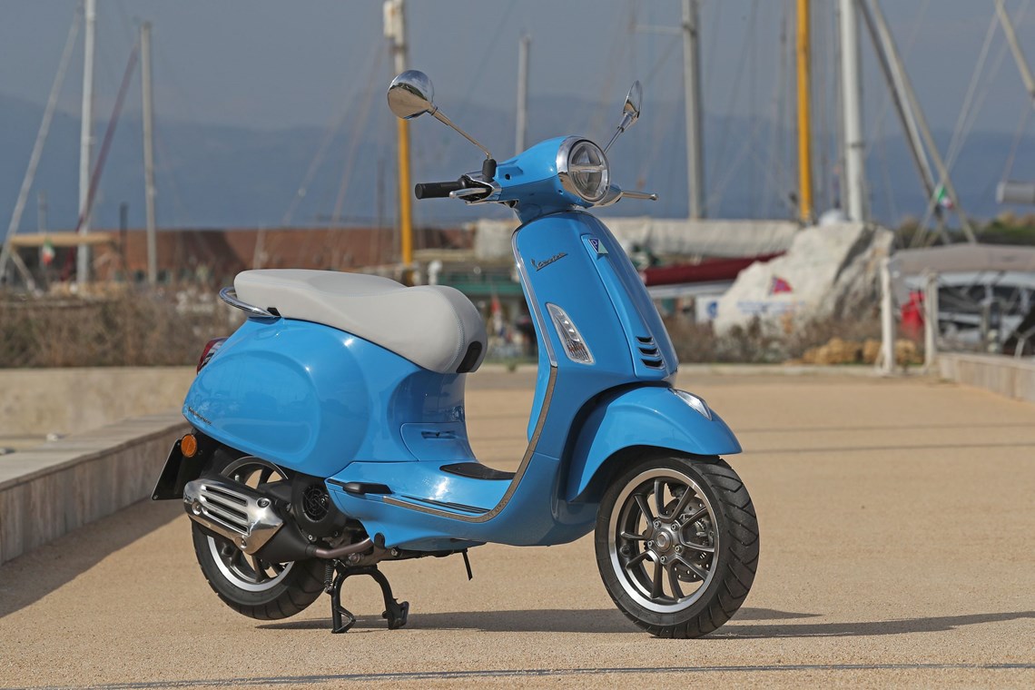 vespa primavera classic