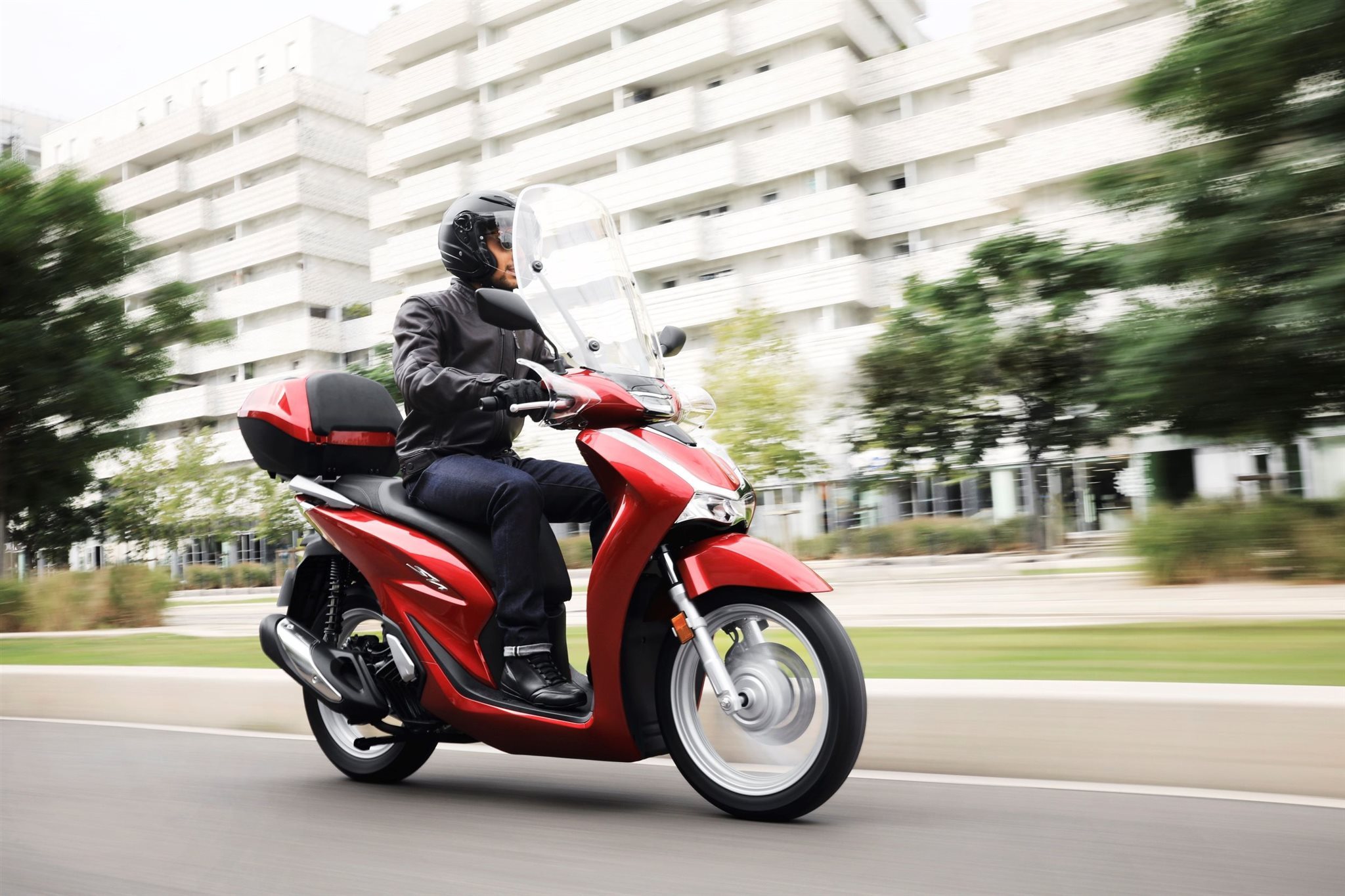 Motorrad Vergleich Honda PCX 125 2021 vs. Honda SH125i 2021