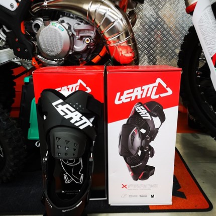 LEATT Motocross Protektoren, Handschuhe uvm. - neu eingetroffen !!
LEATT Motocross Protektoren, Handschuhe uvm. - neu eingetroffen !!
Für Kinder und Erwachsene !
