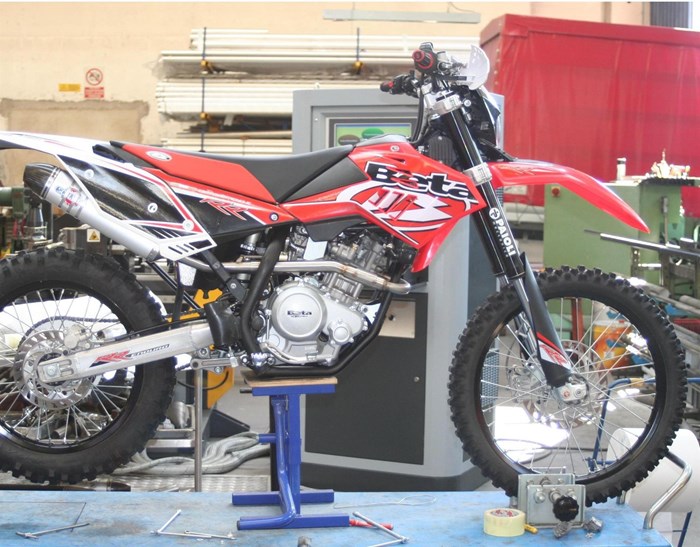 Beta Rr 125 Lc Scalvini Auspuff