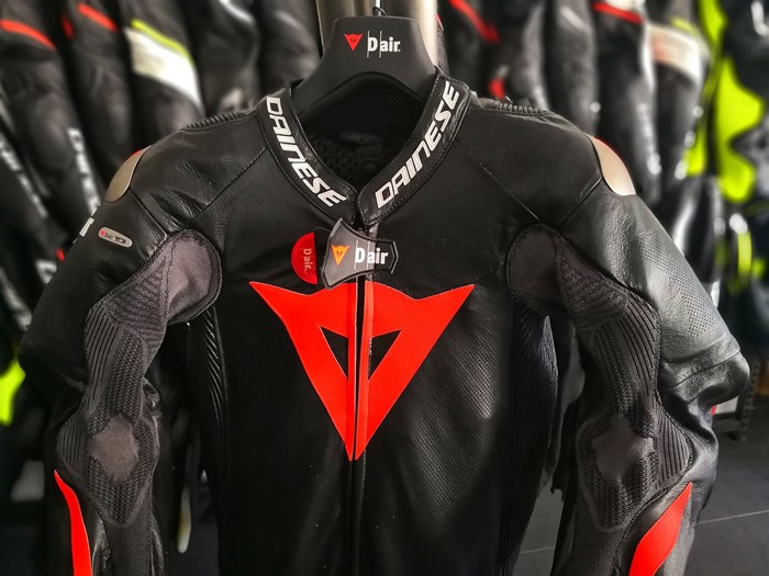 DAINESE MUGELLO R DAIR AIRBAG LEDERKOMBI 1000PS Lederkombis