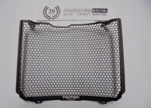 Kühlerschutzgitter A9708364 Speed Triple 1050 Bj 2019 / 2020 € 120.- Kühlerschutzgitter A9708364 Speed Triple 1050 Bj 2019 / 2020 € 120.-